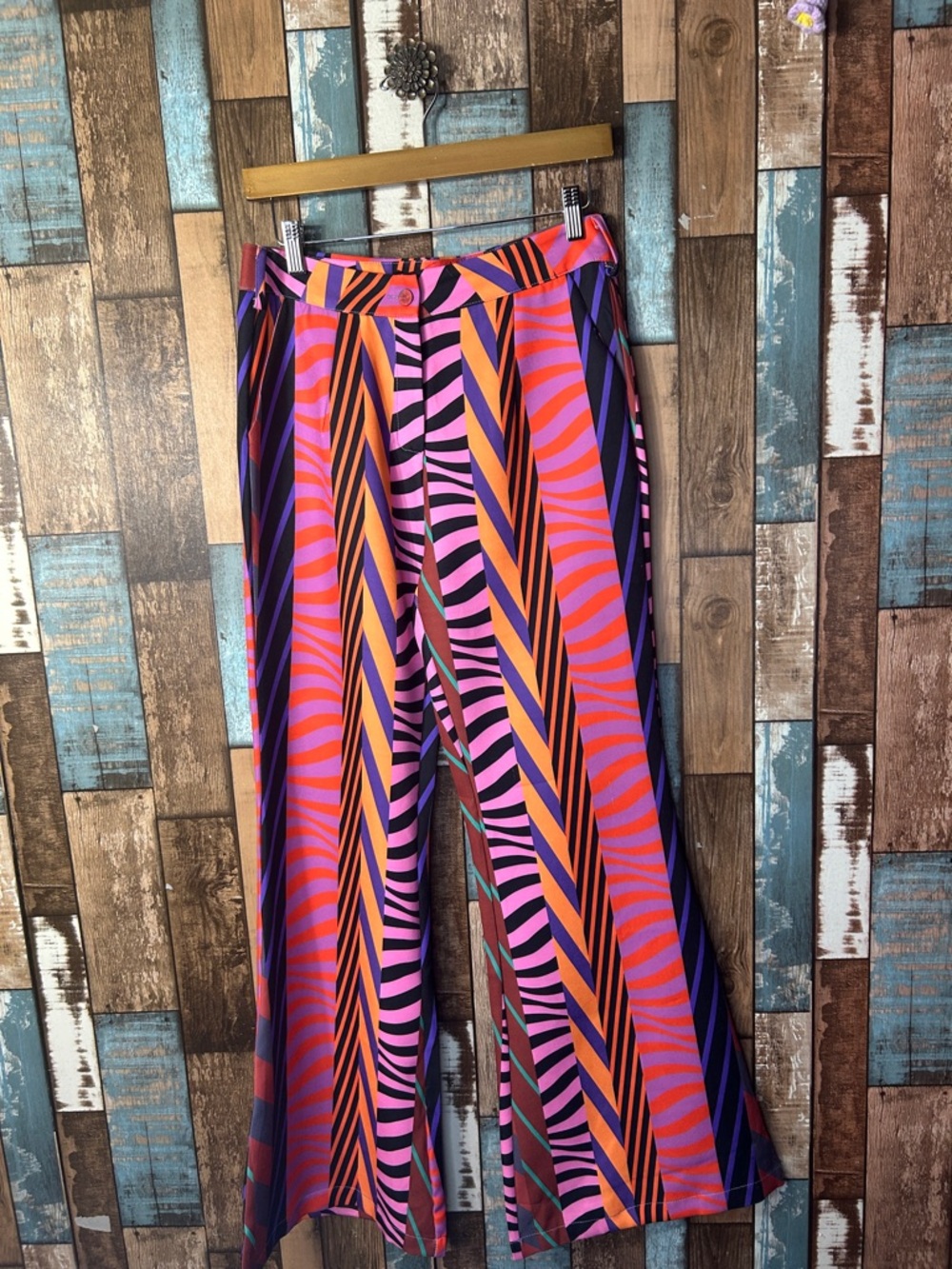 Vibrant Striped Wide-Leg Pants in Orange & Pink
